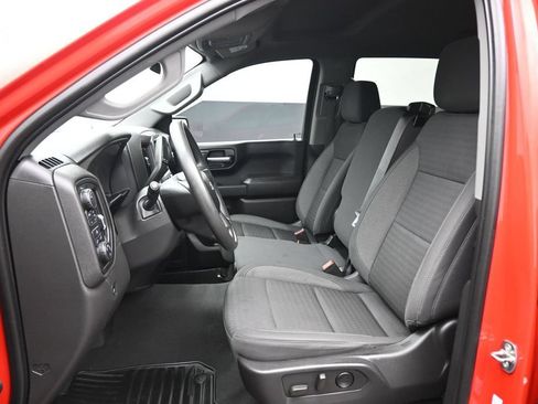 Used 2022 Chevrolet Silverado 1500 Custom Trail Boss AWD/4WD image 12