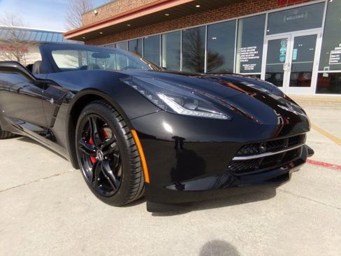 Used 2017 Chevrolet Corvette Stingray Convertible w/ 2LT Preferred Equipment Group image 3
