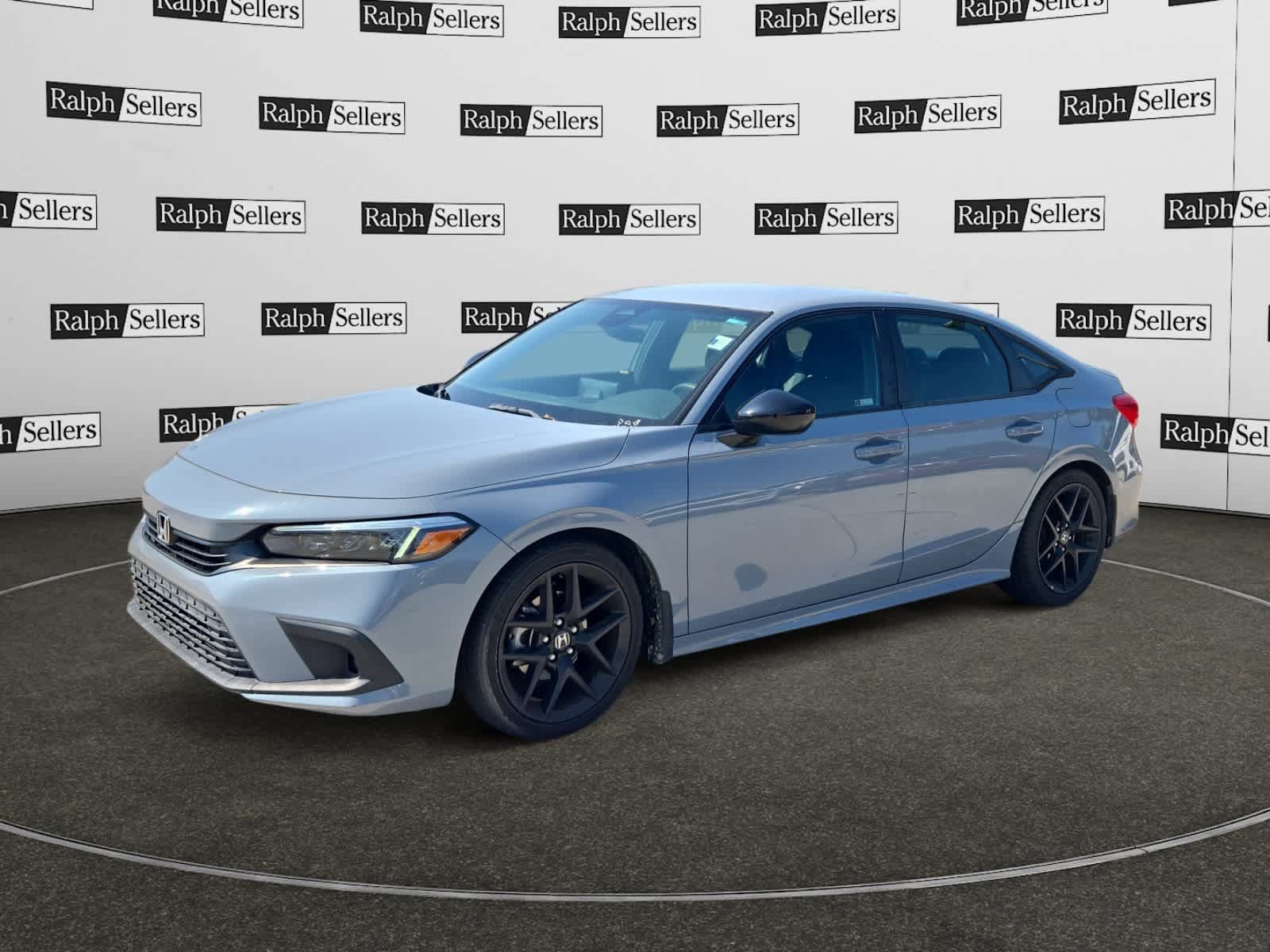 Used 2023 Honda Civic Sport image 2