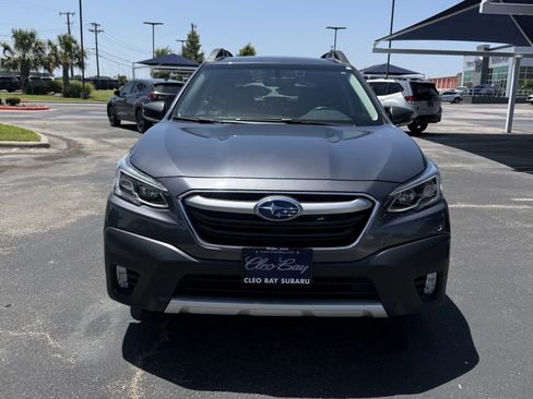 Used 2022 Subaru Outback Limited w/ Popular Package #2 AWD/4WD image 2