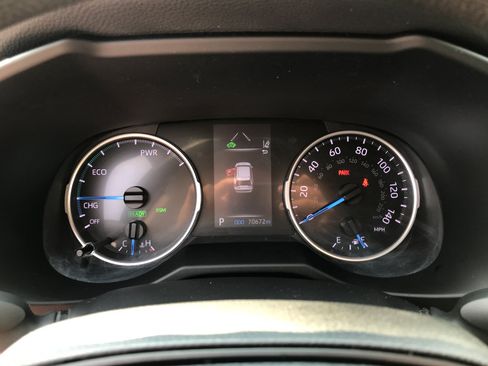Used 2022 Toyota RAV4 XLE w/ Convenience Package AWD/4WD image 18