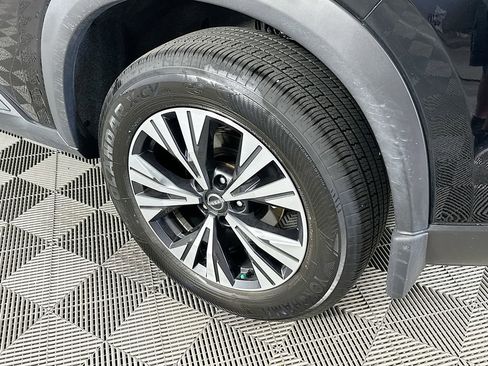 Certified 2023 Nissan Rogue SV AWD/4WD image 36