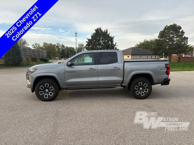 Used 2025 Chevrolet Colorado Z71 AWD/4WD image 3