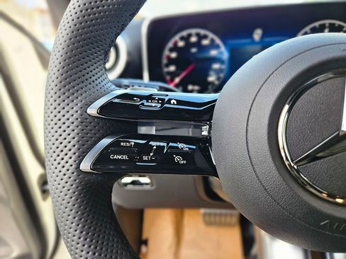 New 2026 Mercedes-Benz GLC 300 4MATIC image 25