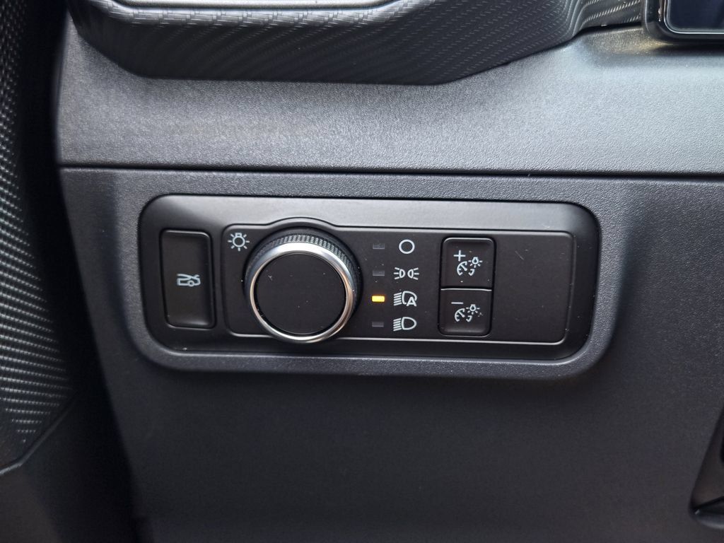 Used 2025 Ford Mustang Coupe RWD image 31