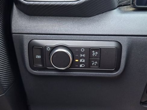 Used 2025 Ford Mustang Coupe RWD image 31