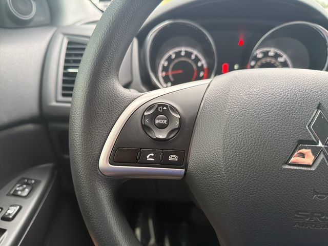 Used 2025 Mitsubishi Outlander Sport AWD image 14