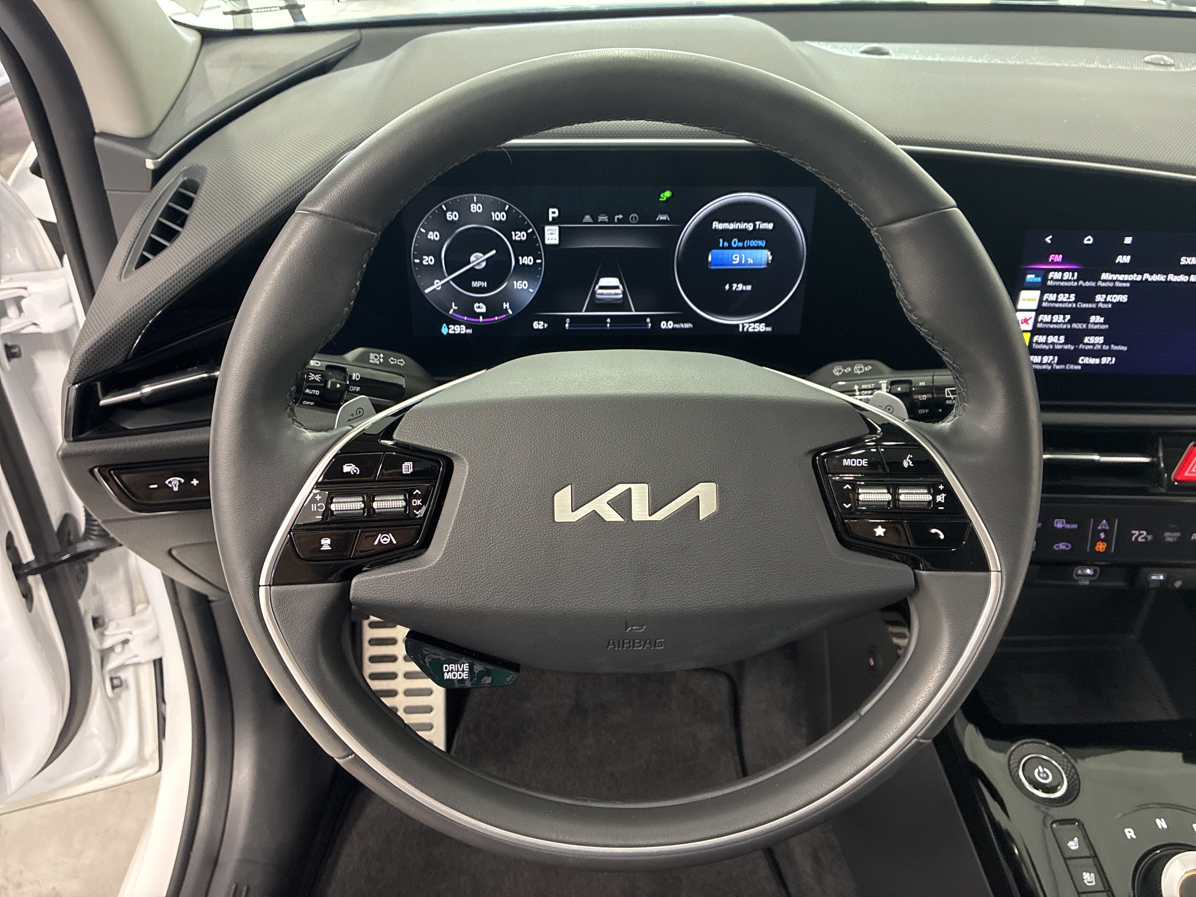 Used 2023 Kia Niro Wave FWD image 22