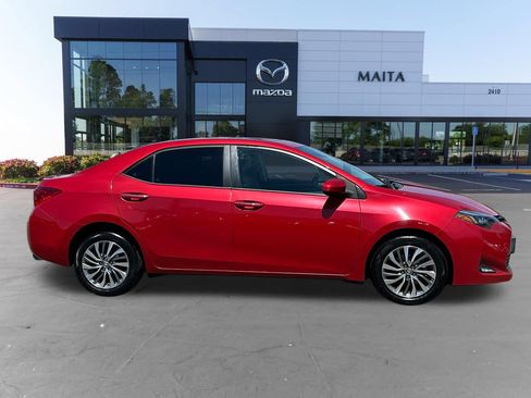 Used 2019 Toyota Corolla XLE FWD image 2