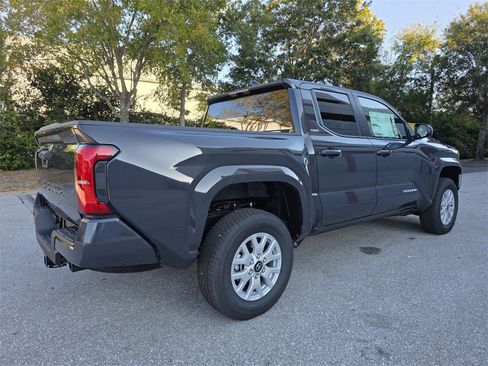 New 2026 Toyota Tacoma SR5 image 11