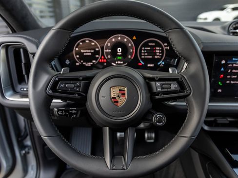 Certified 2025 Porsche Cayenne S AWD/4WD image 30