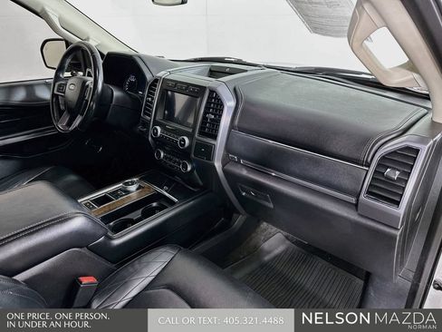 Used 2018 Ford Expedition Max Platinum RWD image 33