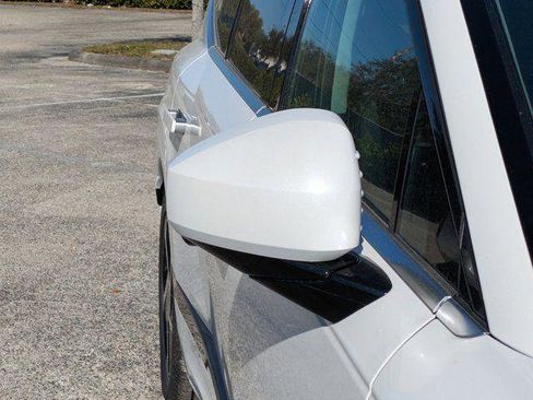 New 2026 Hyundai Ioniq 9 Calligraphy image 8