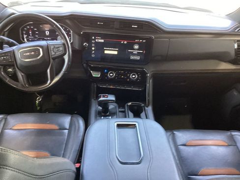 Used 2022 GMC Sierra 1500 AT4 AWD/4WD image 7