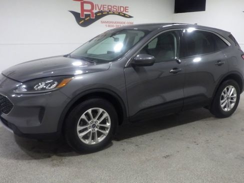 Used 2021 Ford Escape SE w/ Convenience Package AWD/4WD image 1
