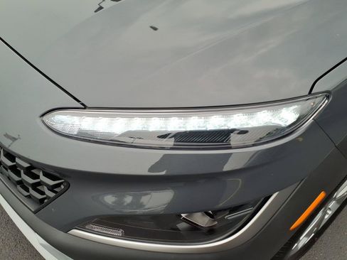 Used 2023 Hyundai Kona SEL AWD/4WD image 10