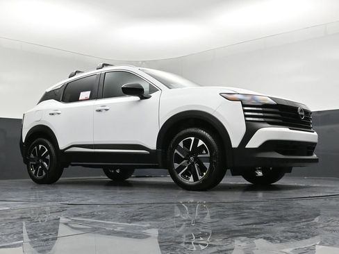 New 2026 Nissan Kicks SV w/ Cold Weather Package AWD/4WD image 26