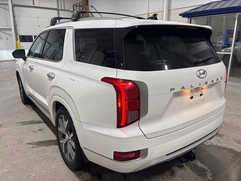 Used 2022 Hyundai Palisade Limited w/ Winter Package image 8