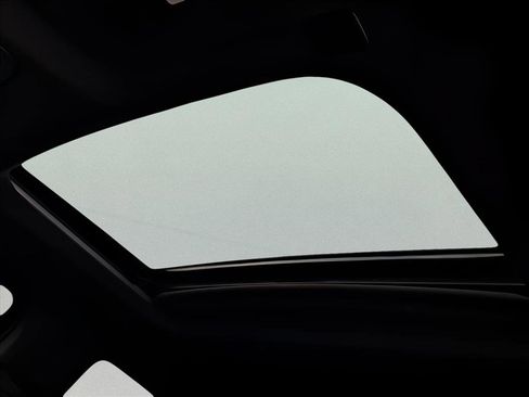 Used 2025 Chevrolet Silverado 1500 ZR2 image 9