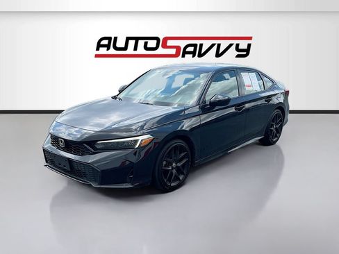 Used 2025 Honda Civic Sport Touring image 3