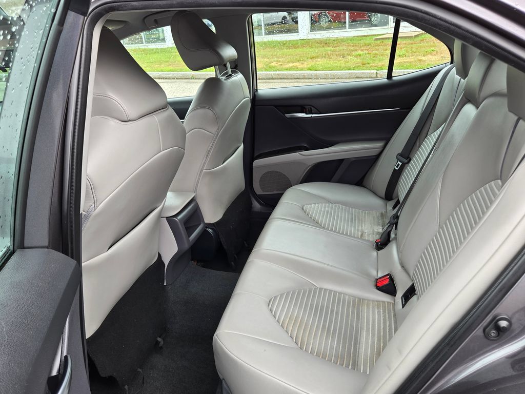 Used 2023 Toyota Camry SE FWD image 16