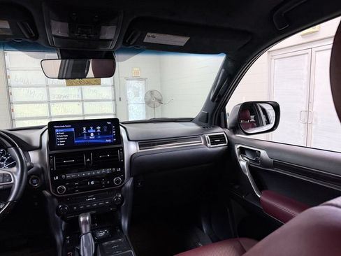 Used 2023 Lexus GX 460 Luxury AWD/4WD image 29