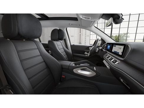 New 2026 Mercedes-Benz GLS 450 4MATIC image 4