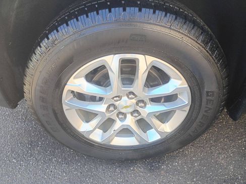 Used 2018 Chevrolet Traverse LT AWD/4WD image 24