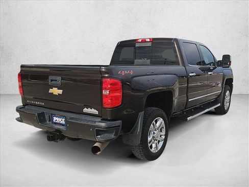 Used 2018 Chevrolet Silverado 2500 High Country w/ Duramax Plus Package image 5