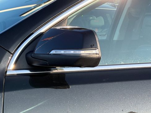 Used 2023 GMC Acadia Denali w/ Black Diamond Edition image 51