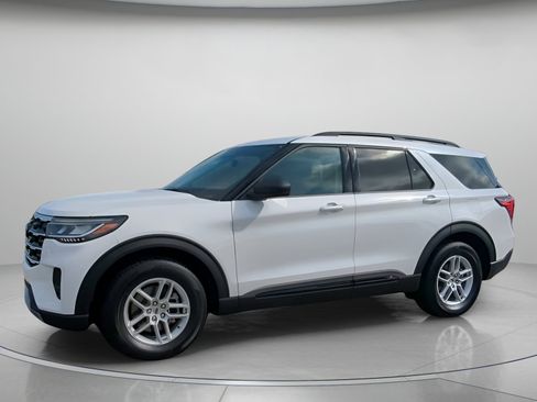 New 2026 Ford Explorer Active w/ Active Comfort Package image 13