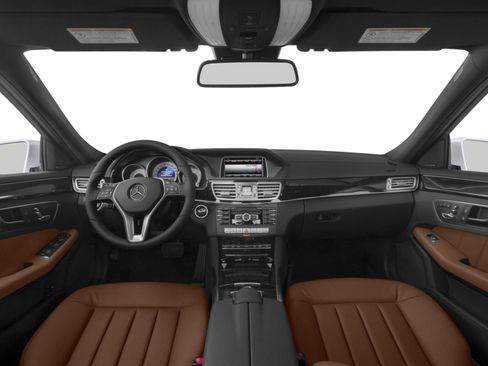 Used 2016 Mercedes-Benz E 350 Sedan image 5