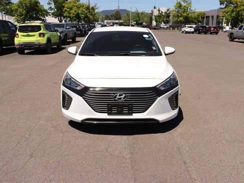 Used 2017 Hyundai Ioniq SEL w/ Tech Package 02 FWD image 2