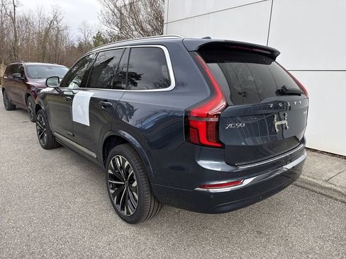 New 2026 Volvo XC90 T8 Ultra image 4