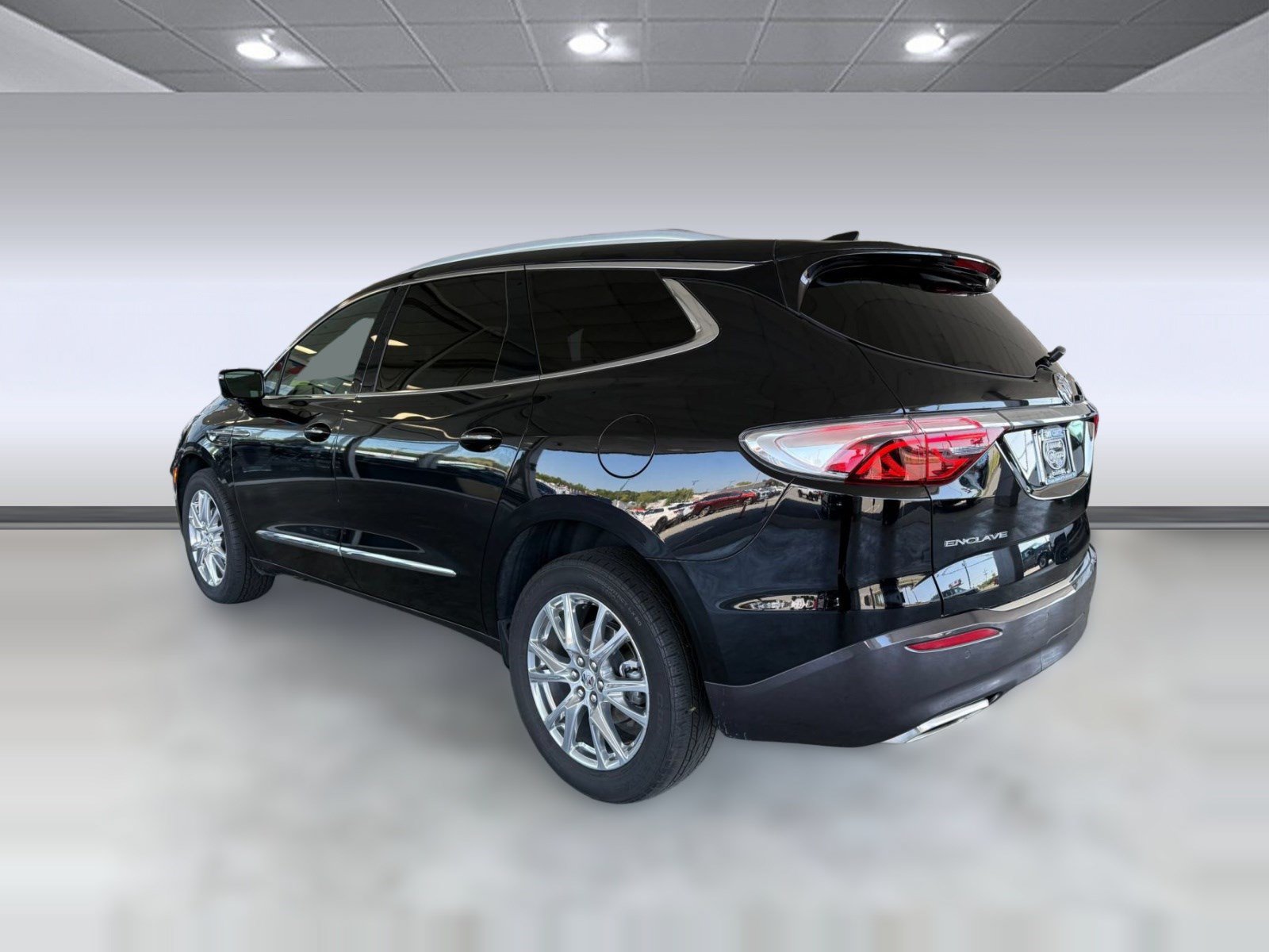 Used 2023 Buick Enclave Essence w/ Experience Buick Package FWD image 3