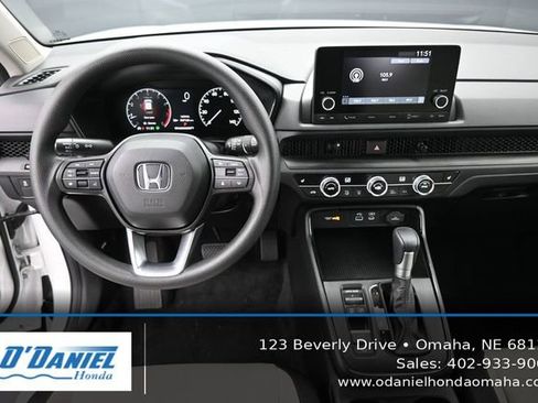 Used 2025 Honda CR-V EX image 26
