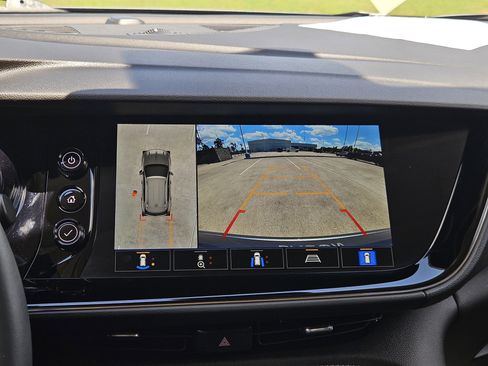 Used 2022 Buick Envision Avenir w/ Safety Package FWD image 20