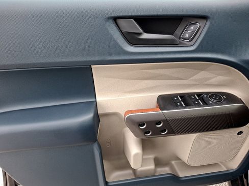 Certified 2026 Ford Maverick Lariat w/ 4K Tow Package image 11