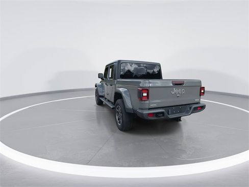 Used 2021 Jeep Gladiator Overland w/ Popular Equipment Package image 9