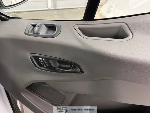 New 2026 Ford Transit 250 148 Medium Roof w/ Load Area Protection Package RWD image 38
