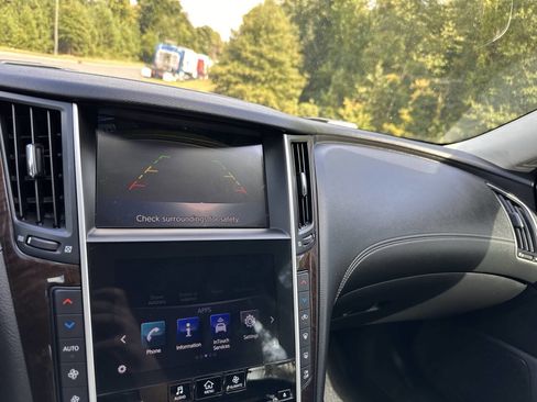 Used 2018 INFINITI Q50 Luxe w/ Essential Package (3.0T Luxe) image 22