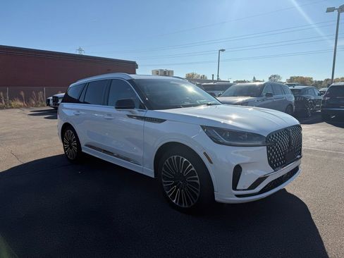 New 2025 Lincoln Aviator Black Label image 7