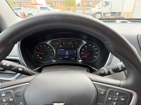 Used 2023 Chevrolet Equinox LS w/ LS Convenience Package image 11