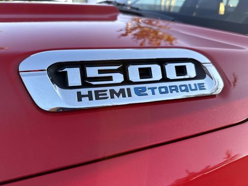 Used 2024 RAM 1500 Laramie image 13