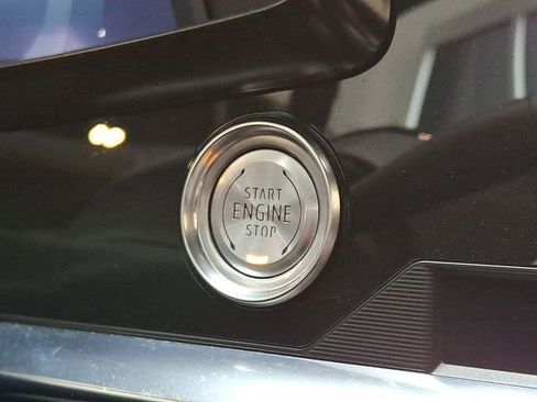 Used 2022 Chevrolet Corvette Stingray Preferred Conv w/ Z51 Performance Package image 8