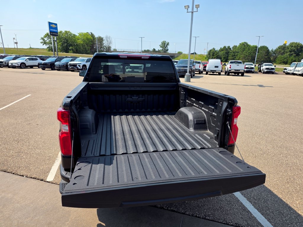New 2026 Chevrolet Silverado 1500 RST AWD/4WD image 13
