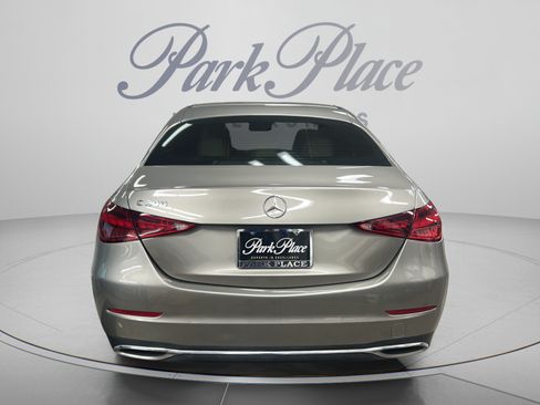 Used 2022 Mercedes-Benz C 300 Sedan image 4