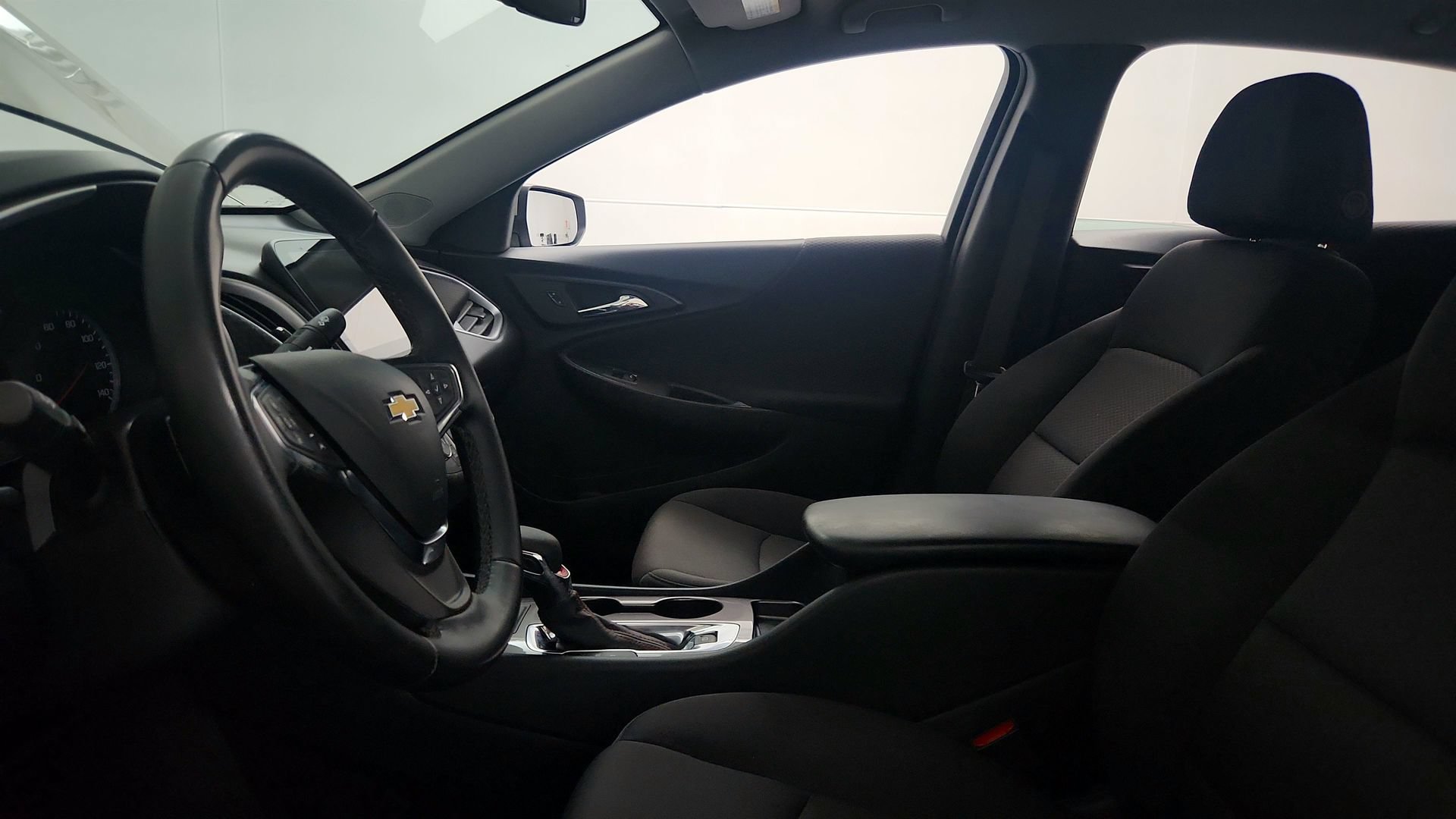 Used 2023 Chevrolet Malibu RS FWD image 17