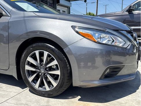Used 2016 Nissan Altima 2.5 SV w/ Convenience Package FWD image 36