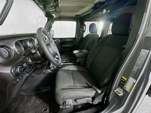 Used 2023 Jeep Wrangler Unlimited w/ 8.4" Radio Group AWD/4WD image 12